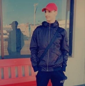 Meet your Posher, Cody